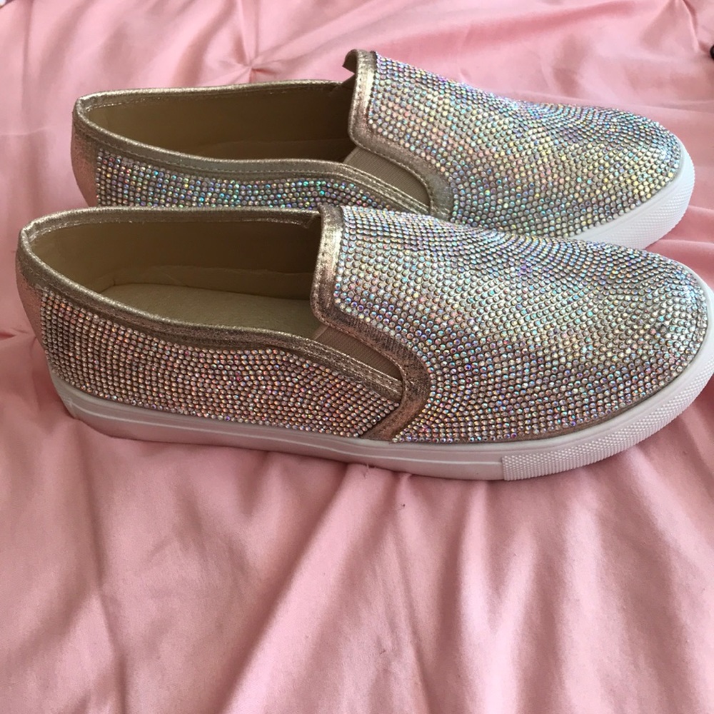 Slip-On Shoes - Picture 2 of 6
